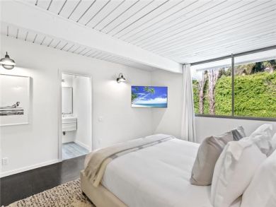 Malibu Luxury Rental Sleeps 12 Guests.